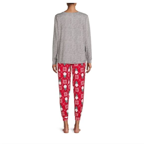 Plus Size Women's Holidays Gnome Pajama Set - Picture 4 of 8